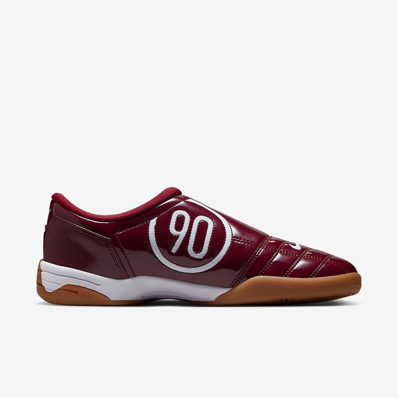 Nike Total 90 